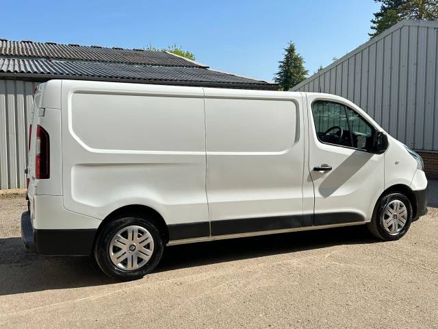 2021 Renault Trafic 2.0 dCi ENERGY 30 Business+ LWB Standard Roof Euro 6 (s/s) 5dr