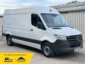 MERCEDES-BENZ SPRINTER 2022 (71) at Iver Van Sales Iver