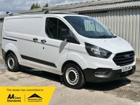 FORD TRANSIT CUSTOM 2018 (18) at Iver Van Sales Iver