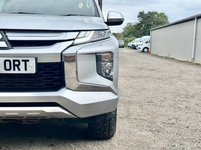 2020 Mitsubishi L200 2.2 DI-D DC Warrior 4WD Euro 6 (s/s) 4dr