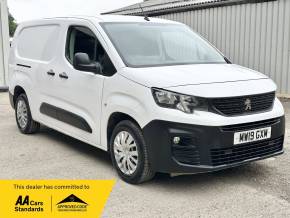 PEUGEOT PARTNER 2019 (19) at Iver Van Sales Iver