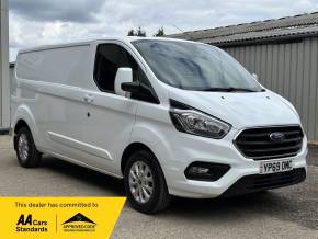 FORD TRANSIT CUSTOM 2019 (69) at Iver Van Sales Iver