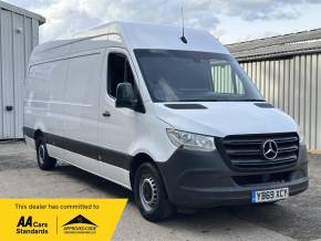 MERCEDES-BENZ SPRINTER 2019 (69) at Iver Van Sales Iver
