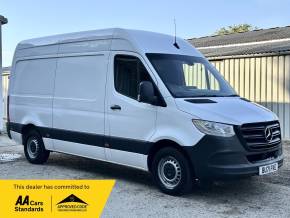 MERCEDES-BENZ SPRINTER 2021 (71) at Iver Van Sales Iver
