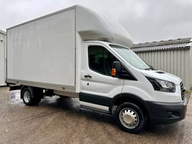 2018 Ford Transit 2.0 350 EcoBlue Chassis Cab 2dr Diesel Manual RWD L4 H1 Euro 6 (DRW) (130 ps)