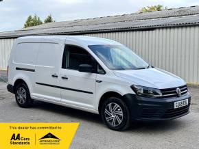 VOLKSWAGEN CADDY MAXI 2019 (69) at Iver Van Sales Iver