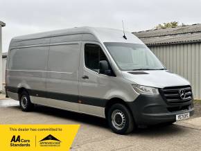MERCEDES-BENZ SPRINTER 2022 (71) at Iver Van Sales Iver