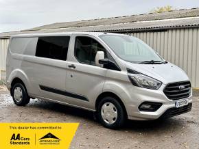 FORD TRANSIT CUSTOM 2019 (19) at Iver Van Sales Iver