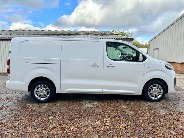 2021 Vauxhall Vivaro 2.0 Turbo D 3100 Sportive L2 H1 Euro 6 (s/s) 5dr