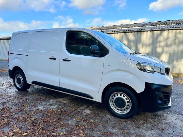 2023 Peugeot Expert 2.0 BlueHDi 1400 Professional Premium + Standard Panel Van MWB Euro 6 6dr