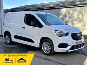 VAUXHALL COMBO 2020 (69) at Iver Van Sales Iver