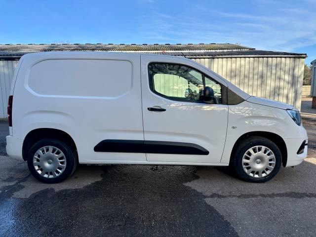 2020 Vauxhall Combo Combo 1.5 Turbo D 2300 Sportive Panel Van 4dr Diesel Manual L1 H1 Euro 6 (s/s) (100 ps)