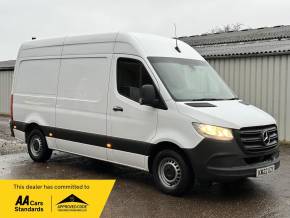 MERCEDES-BENZ SPRINTER 2022 (22) at Iver Van Sales Iver