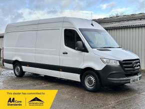MERCEDES-BENZ SPRINTER 2019 (69) at Iver Van Sales Iver