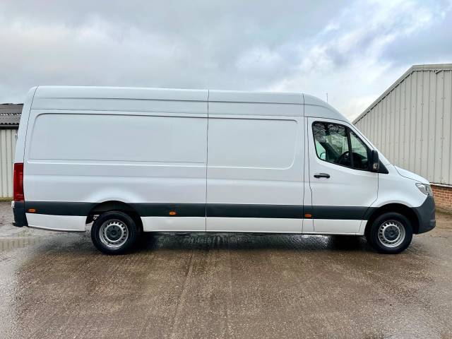 2021 Mercedes-Benz Sprinter 2.0 315 CDI Progressive RWD L3 H2 Euro 6 (s/s) 5dr
