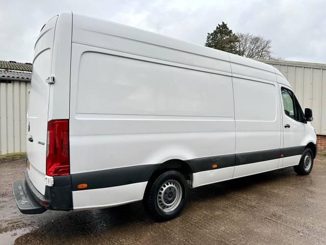2021 Mercedes-Benz Sprinter 2.0 315 CDI Progressive RWD L3 H2 Euro 6 (s/s) 5dr