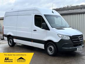 MERCEDES-BENZ SPRINTER 2020 (70) at Iver Van Sales Iver