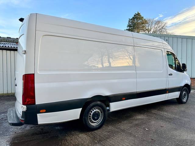 2021 Mercedes-Benz Sprinter 2.0 315 CDI Progressive RWD L3 H2 Euro 6 (s/s) 5dr