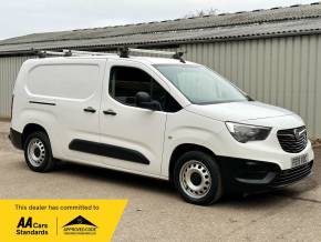 VAUXHALL COMBO 2019 (19) at Iver Van Sales Iver