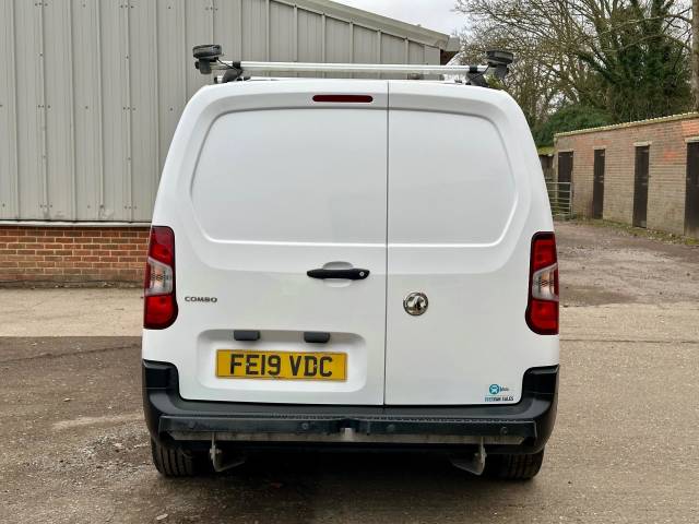 2019 Vauxhall Combo 1.6 Turbo D 2300 Edition L2 H1 Euro 6 (s/s) 6dr