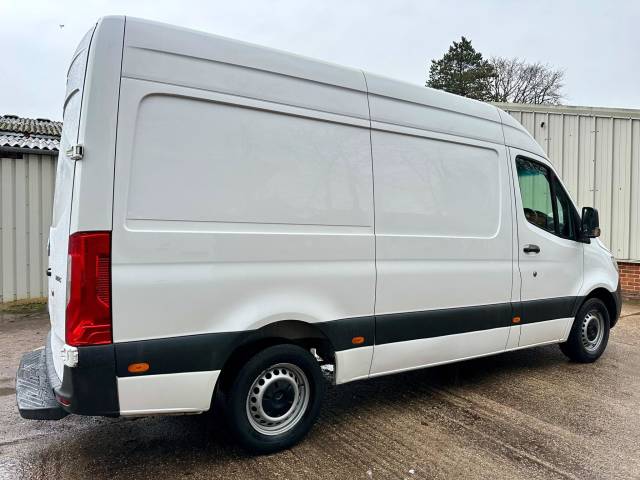 2021 Mercedes-Benz Sprinter 2.0 315 CDI Progressive G-Tronic RWD L2 H2 Euro 6 (s/s) 5dr