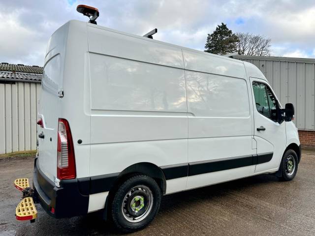 2018 Vauxhall Movano 2.3 CDTi 3500 FWD L2 H2 Euro 6 5dr