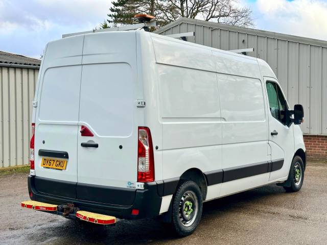 2018 Vauxhall Movano 2.3 CDTi 3500 FWD L2 H2 Euro 6 5dr