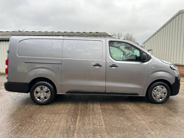 2020 Vauxhall Vivaro 2.0 Turbo D 3100 Dynamic L2 H1 Euro 6 (s/s) 6dr