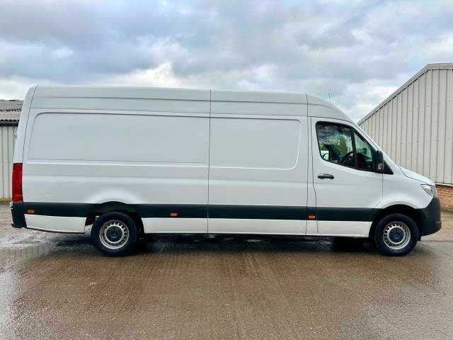 2022 Mercedes-Benz Sprinter 2.0 315 CDI Progressive RWD L3 H2 Euro 6 (s/s) 5dr