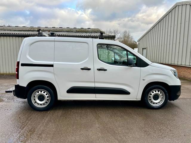 2019 Vauxhall Combo 1.6 Turbo D 2300 Edition L1 H1 Euro 6 (s/s) 4dr
