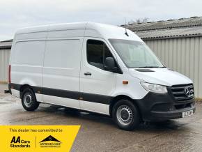 MERCEDES BENZ SPRINTER at Iver Van Sales Iver