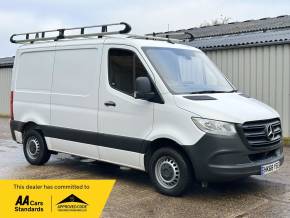 MERCEDES BENZ SPRINTER at Iver Van Sales Iver