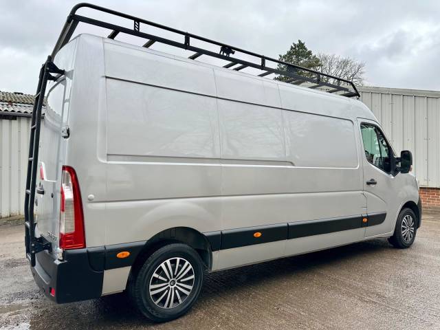 2020 Renault Master 2.3 dCi 35 Business+ FWD LWB Medium Roof Euro 6 4dr