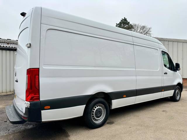 2022 Mercedes-Benz Sprinter 2.0 315 CDI Progressive RWD L3 H2 Euro 6 (s/s) 5dr