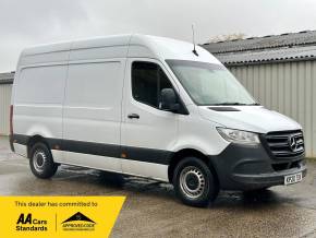 MERCEDES BENZ SPRINTER at Iver Van Sales Iver