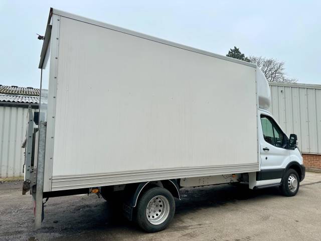 2022 Ford Transit 2.0 350 EcoBlue MHEV Leader Chassis Cab 2dr Diesel Manual RWD L4 Euro 6 (s/s) (130 ps)
