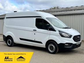 FORD TRANSIT CUSTOM at Iver Van Sales Iver