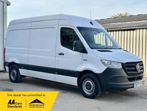 MERCEDES BENZ ESPRINTER at Iver Van Sales Iver