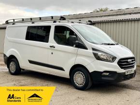 FORD TRANSIT CUSTOM at Iver Van Sales Iver