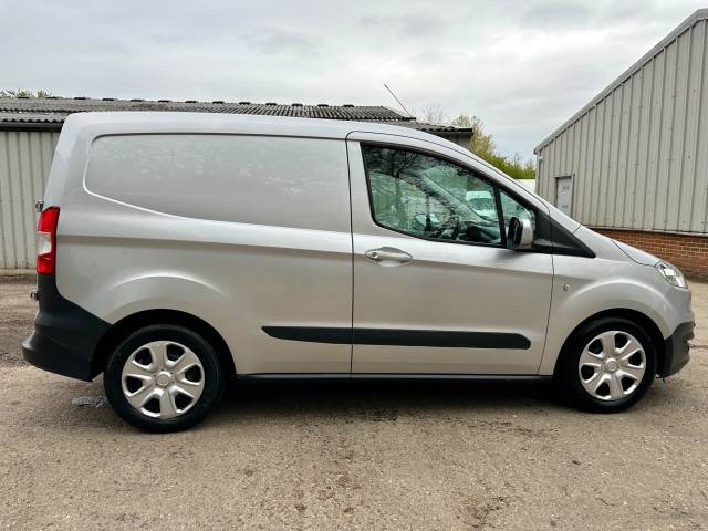 2017 Ford Transit Courier 1.5 TDCi Trend L1 Euro 6 5dr