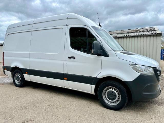 2021 Mercedes-Benz Sprinter 2.0 315 CDI Progressive RWD L2 H2 Euro 6 (s/s) 5dr