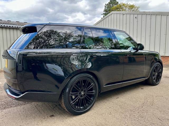 2025 Land Rover Range Rover 3.0 D300 MHEV SE Auto 4WD Euro 6 (s/s) 5dr