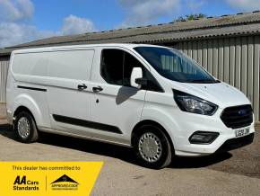 FORD TRANSIT CUSTOM at Iver Van Sales Iver