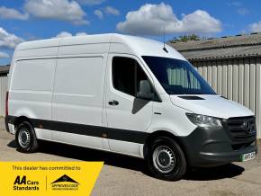 MERCEDES BENZ ESPRINTER at Iver Van Sales Iver