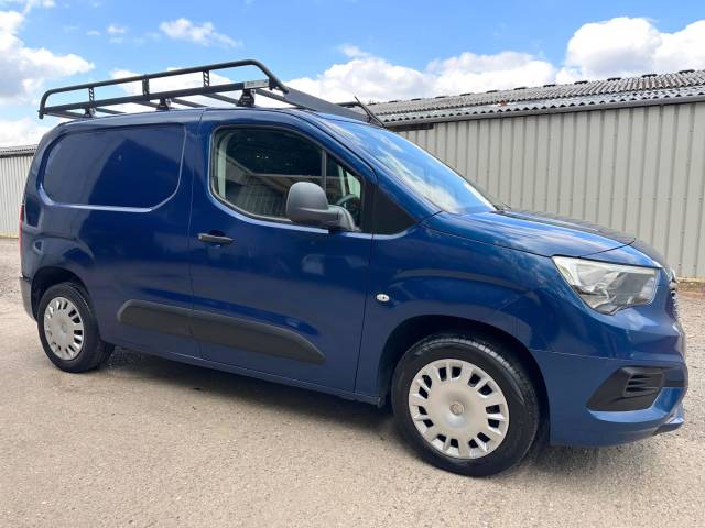 2019 Vauxhall Combo 1.6 Turbo D 2000 Sportive L1 H1 Euro 6 (s/s) 4dr