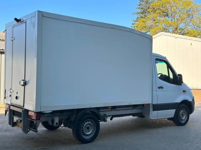 2020 Mercedes-Benz Sprinter 2.0 315 CDI Progressive Chassis Cab 2dr Diesel G-Tronic RWD L2 Euro 6 (s/s) (150 ps)