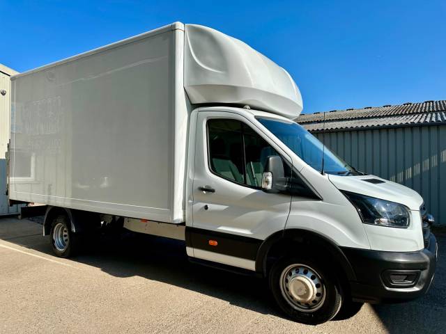 2020 Ford Transit 2.0 350 EcoBlue HD Leader Chassis Cab 2dr Diesel Manual RWD L4 Euro 6 (s/s) (DRW) (130 ps)