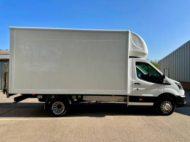 2020 Ford Transit 2.0 350 EcoBlue HD Leader Chassis Cab 2dr Diesel Manual RWD L4 Euro 6 (s/s) (DRW) (130 ps)