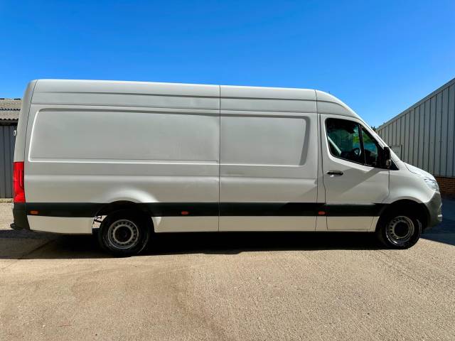2021 Mercedes-Benz Sprinter 2.0 315 CDI Progressive RWD L3 H2 Euro 6 (s/s) 5dr