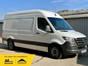 MERCEDES BENZ SPRINTER at Iver Van Sales Iver